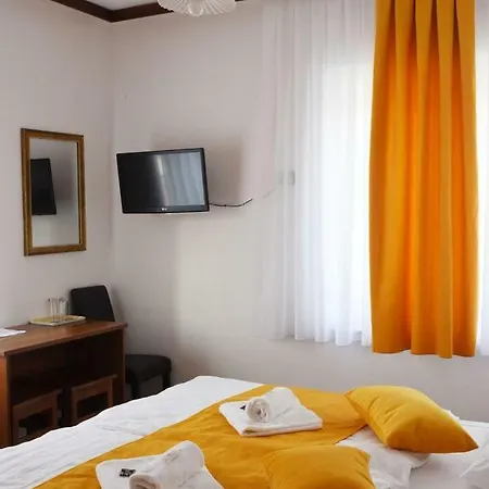 Kubus Guest house